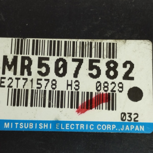 Компьютер Mitsubishi Pajero iO MR507582 / E2T71578 4G94 H77W