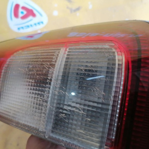 Стоп SUZUKI 35603-74G0 R SWIFT HT51S дефект стекла