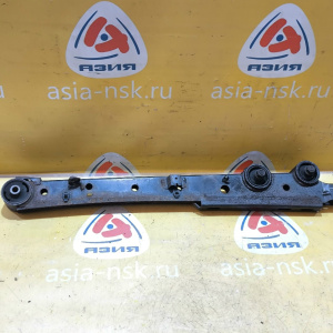 Рычаг Toyota M910A Tank/Roomy зад, прав 4WD Продольный 48710-B1130