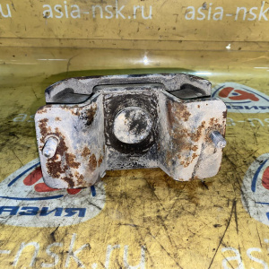 Подушка двигателя SsangYong G23D/M161E23/161.951 Actyon AJ/QJ '2014 2.3L 5MT L 2072031000