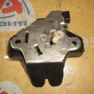 Замок крышки багажника Toyota Corolla ZRE150 '2010-2013 2 Контакта