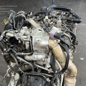 Двигатель Nissan V9X661-C008455 Navara/Pathfinder