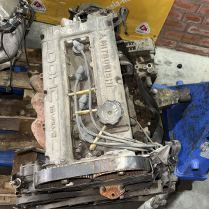 Двигатель Mitsubishi 4G63-TK9836 2WD/4WD 2 вальн DOHC Chariot/RVR N23